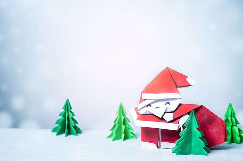飾り付けにおすすめ!クリスマス用折り紙の折り方