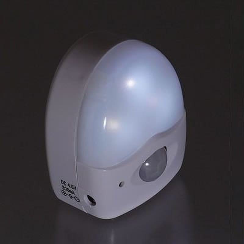 ヤザワコーポレーション 3LEDミニ赤外線センサーライト 高輝度白色LED×3灯 SE40 1個(ご注文単位1個)【直送品】
